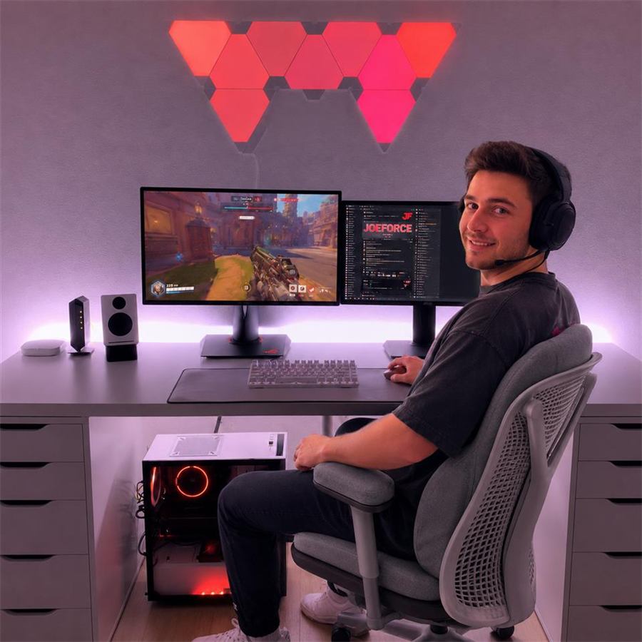 Before style gaming desk setup